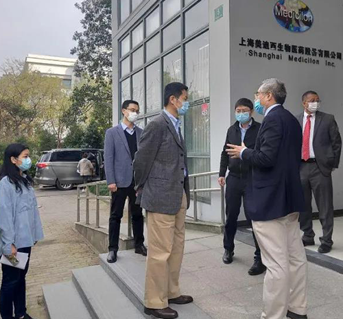 上海市委常委、副市长吴清一行调研上海K8官网生物医药股份有限公司张江园区